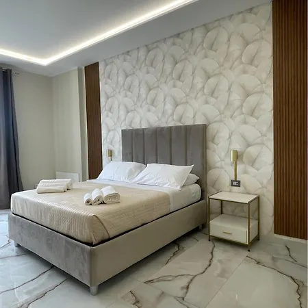 Napoli Central Suites Неаполь