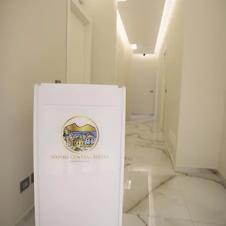 Napoli Central Suites 3*