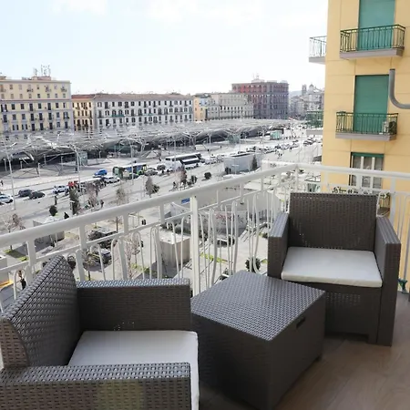 Гостевой дом Napoli Central Suites