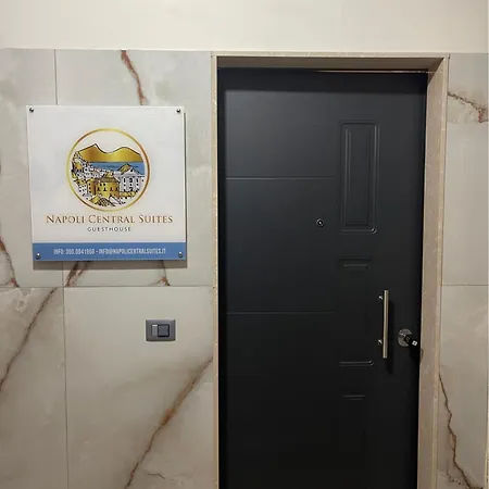 Napoli Central Suites 3*