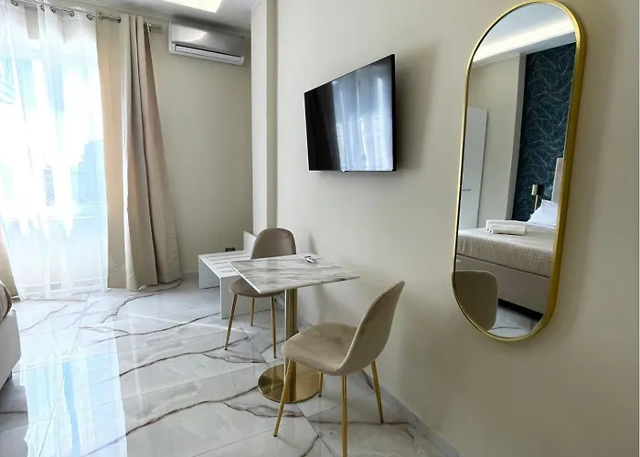 Napoli Central Suites 4* Napoli
