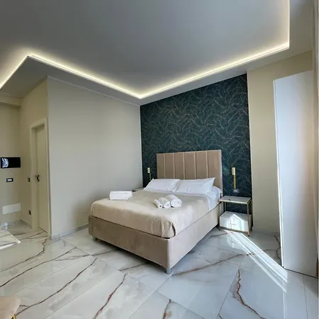 Napoli Central Suites * Nápoly