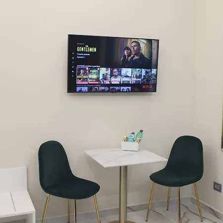 Pensjonat Napoli Central Suites 4*