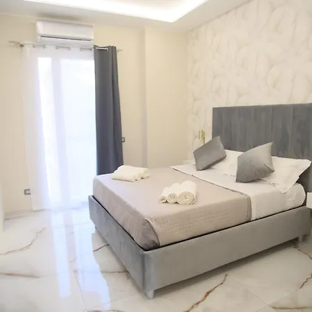 Pensjonat Napoli Central Suites