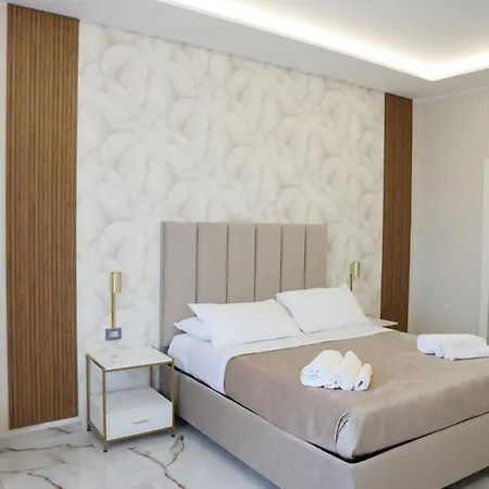 Napoli Central Suites